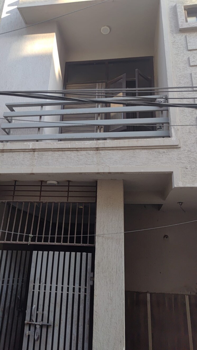 Exterior View, kanchan-vihar  160 Sq.Yd. Plot In Dlf Ankur Vihar Ghaziabad 8468694