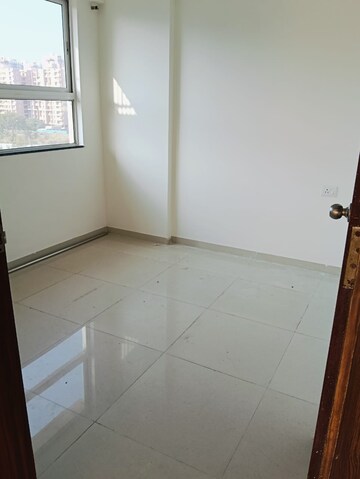 Master Bedroom in 2 BHK Apartment at Somani Towers, Punawale – for Rent