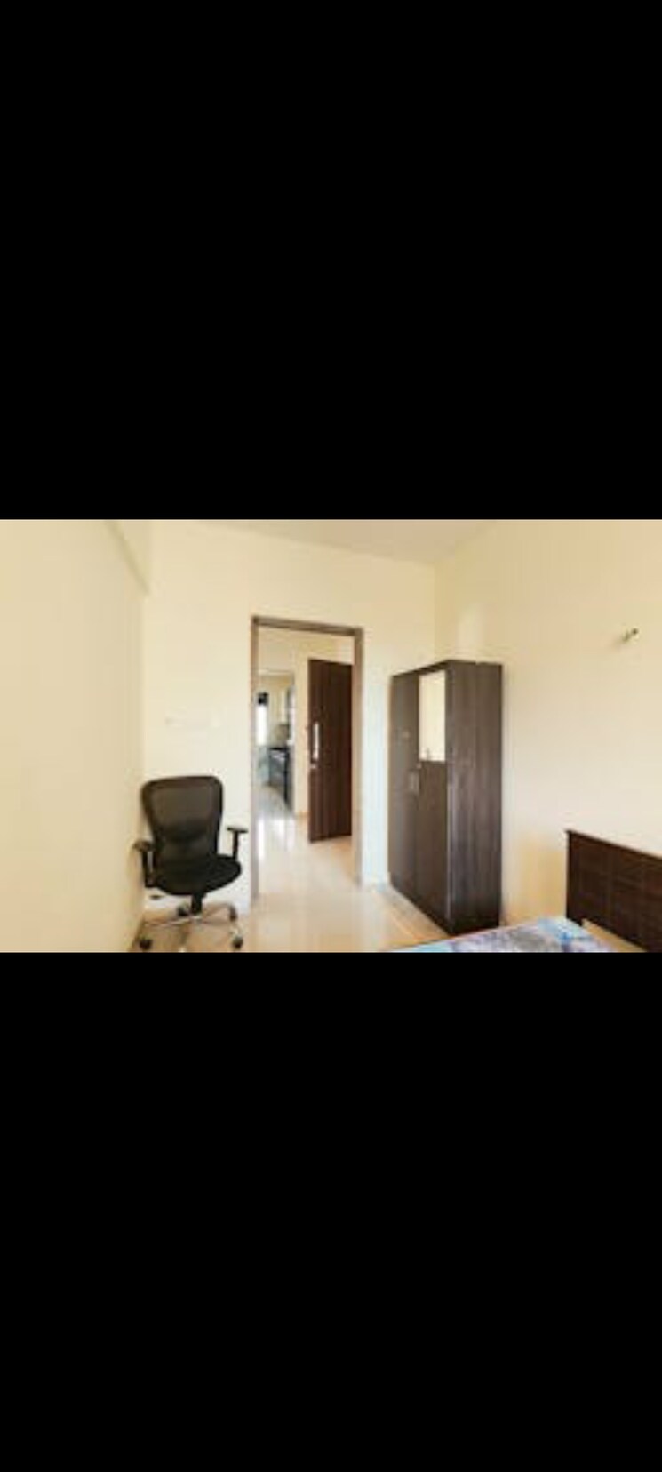 Room, kandivali west Pg For Boys In Kandivali West 8468762