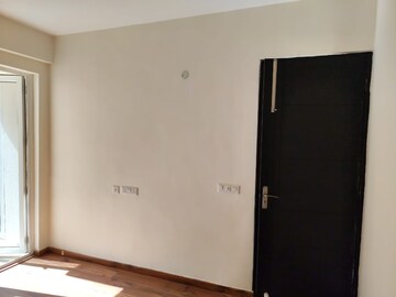Master Bedroom in 4 BHK Apartment at Emaar The Palm Drive-The Premier Terraces, Sector 66 – for Rent