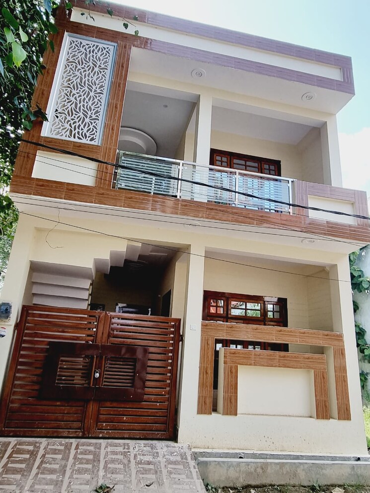 Living Room, indira nagar 2 Bedroom 1450 Sq.Ft. Independent House In Indira Nagar Lucknow 8468858