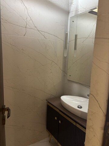 Bathroom in 4 BHK Apartment at Vastu Apartments, Sector 55 – for Rent