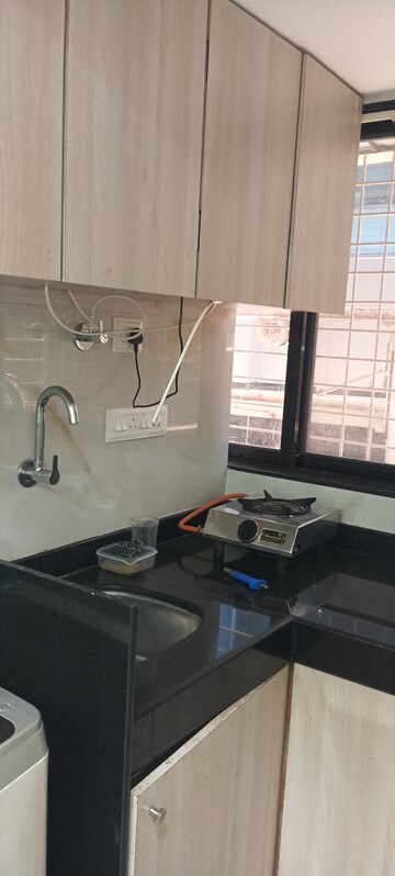 1 RK Apartment For Rent in Vile Parle West