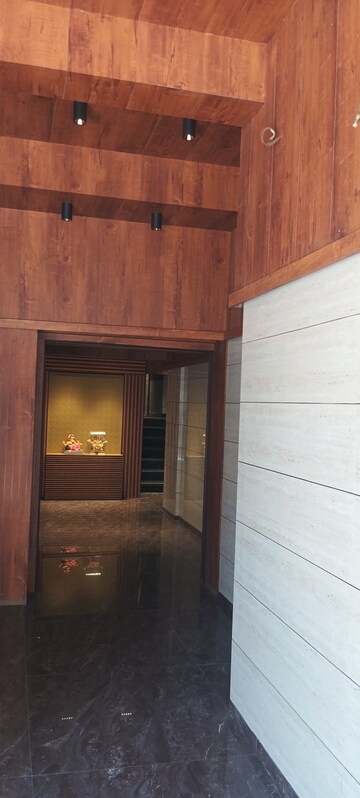 Master Bedroom in 1 RK Apartment at Vile Parle West – for Rent
