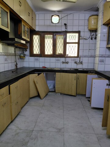 3 BHK Builder Floor – Exterior View View at Janakpuri - for Rent