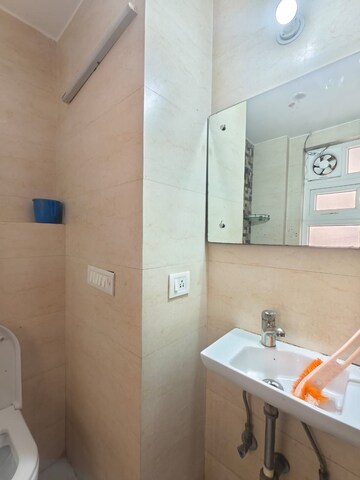 Bathroom in 1 RK Builder Floor at Sector 26 – for Rent
