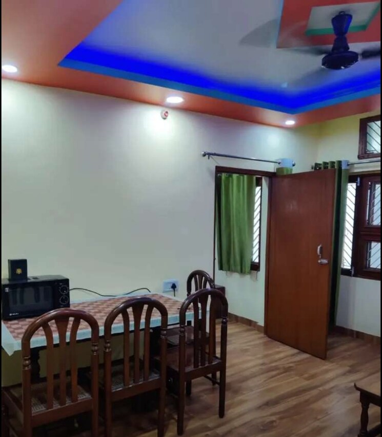 Swimming Pool, hazratganj 1 Bedroom 800 Sq.Ft. Builder Floor In Hazratganj Lucknow 8468974