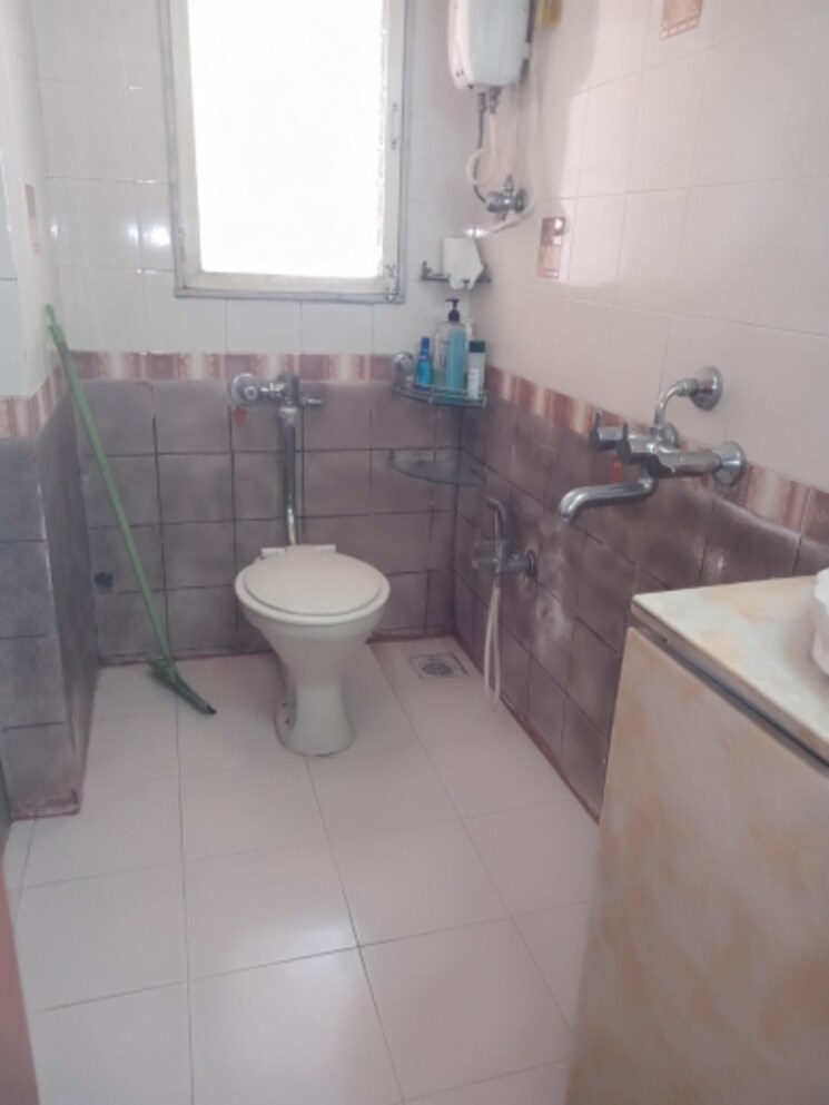 Bathroom, premier-kailash-tower 2 Bedroom 720 Sq.Ft. Apartment In Powai Mumbai 8469127