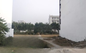 Plot For Sale in Sector 91