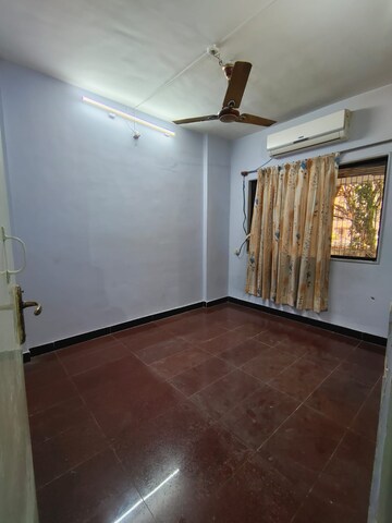 Room in 3 BHK Apartment at Kandarpada – for Rent