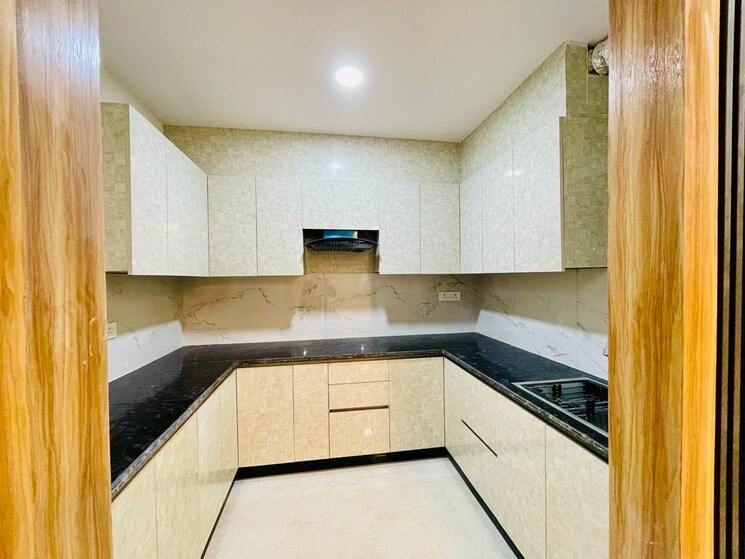 Kitchen, chattarpur 3 Bedroom 1350 Sq.Ft. Builder Floor In Chattarpur Delhi 8469259