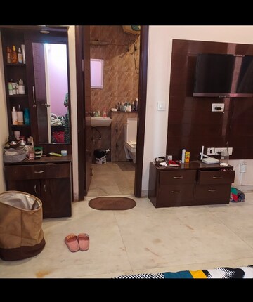 Master Bedroom in 2 BHK Builder Floor at RWA Residential Society Sector 46, Sector 46 – for Rent