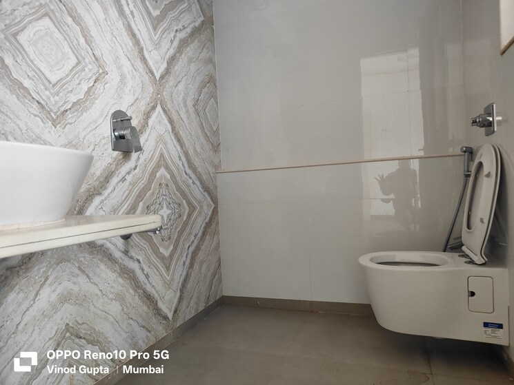 Bathroom, chandak-cornerstone 2 Bedroom 700 Sq.Ft. Apartment In Worli Mumbai 8469260