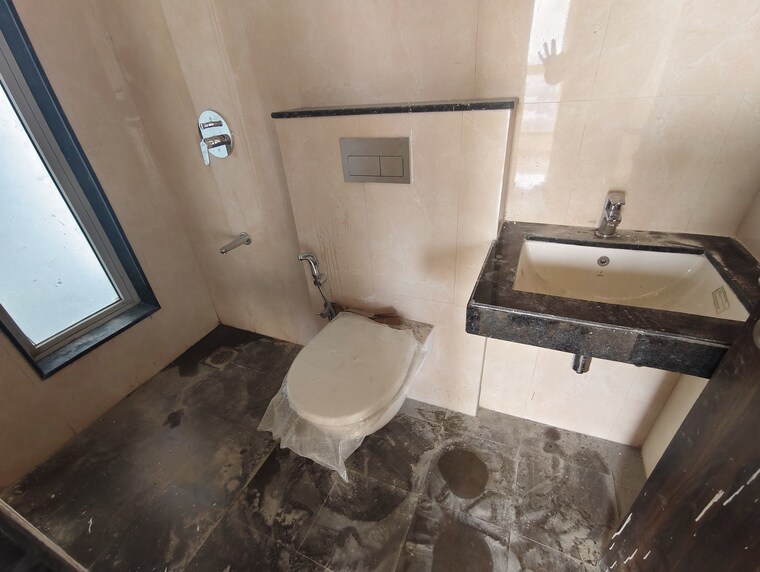 Bathroom, sheth-zuri 2 Bedroom 517 Sq.Ft. Apartment In Laxmi Nagar Thane 8469281