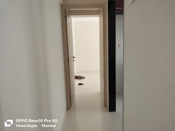 Furnished Amenities in 2 BHK Apartment at Sugee Atharva, Prabhadevi – for Rent