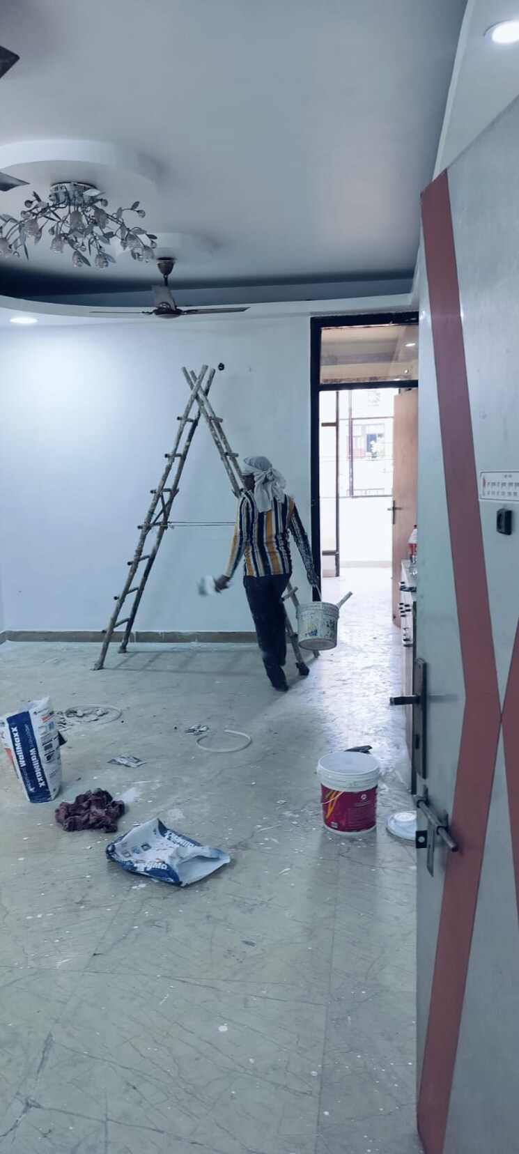 Room, vishwakarma colony 3 Bedroom 120 Sq.Mt. Apartment In Vishwakarma Colony Delhi 8469319