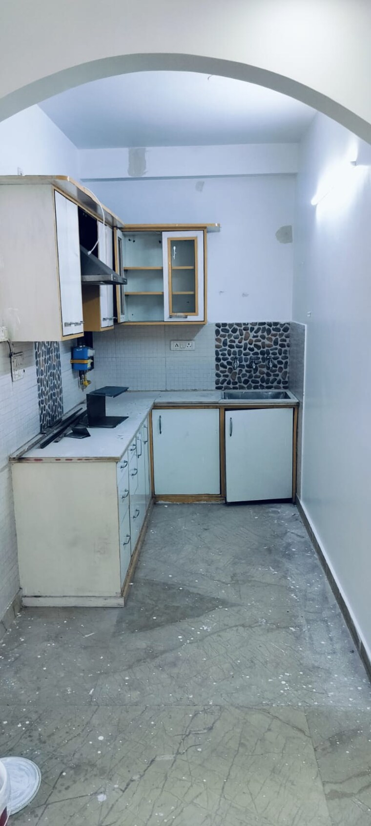 Kitchen, vishwakarma colony 3 Bedroom 120 Sq.Mt. Apartment In Vishwakarma Colony Delhi 8469319