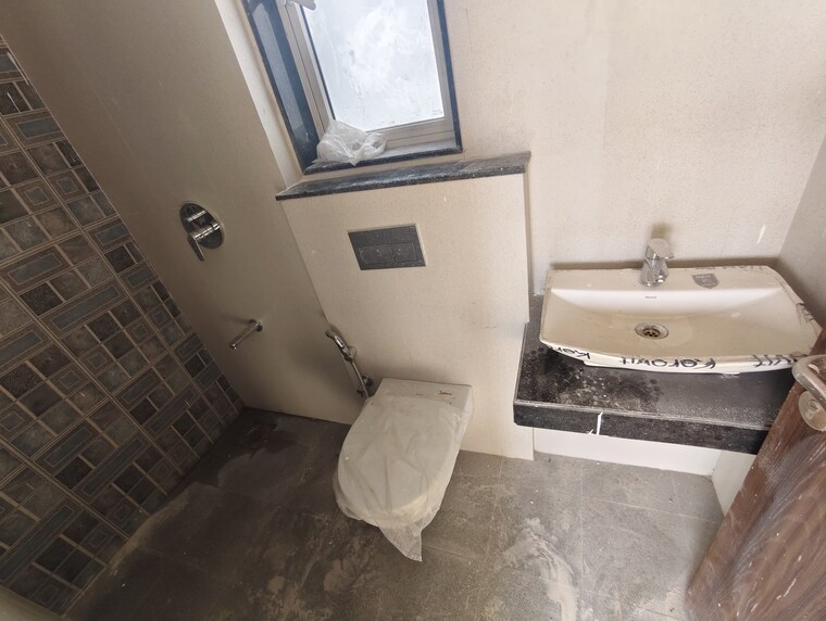 Bathroom, sheth-zuri 2 Bedroom 517 Sq.Ft. Apartment In Laxmi Nagar Thane 8469330