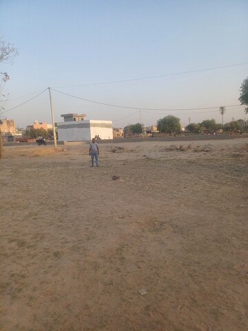  Plot For Sale in Dheeraj Nagar