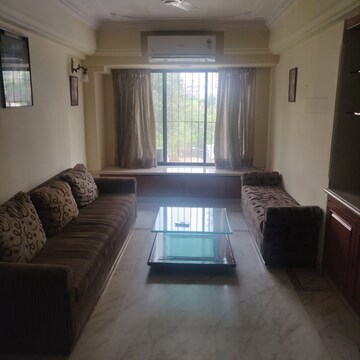 Master Bedroom in 2 BHK Apartment at Oakland Park, Andheri West – for Rent