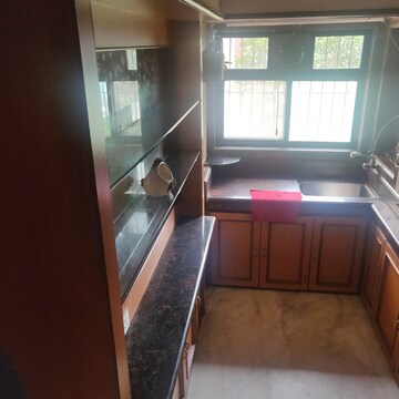 Floor Plan in 2 BHK Apartment at Oakland Park, Andheri West – for Rent