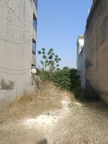  Plot For Sale in Sector 91