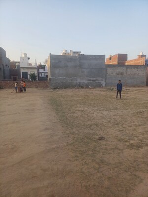  Plot For Sale in Dheeraj Nagar