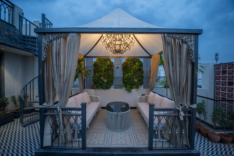 Terrace, vaishali nagar 5 Bedroom 5400 Sq.Ft. Independent House In Vaishali Nagar Jaipur 8469566