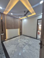 3 BHK + Pooja Room 180 Sq.Yd. Builder Floor in Sector 37