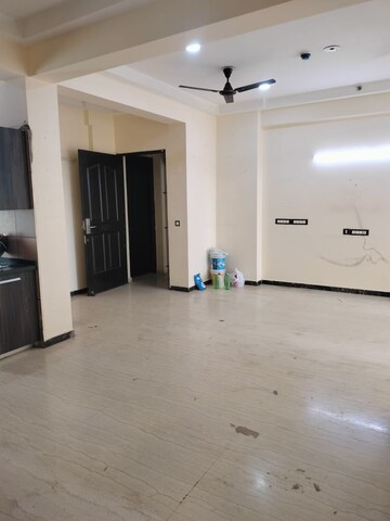 Master Bedroom in 3 BHK Apartment at Gaur Grandeur, Sector 119 – for Rent