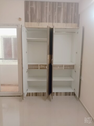 Room in 2 BHK Apartment at Dwarakamai Olive, Hoodi – for Rent