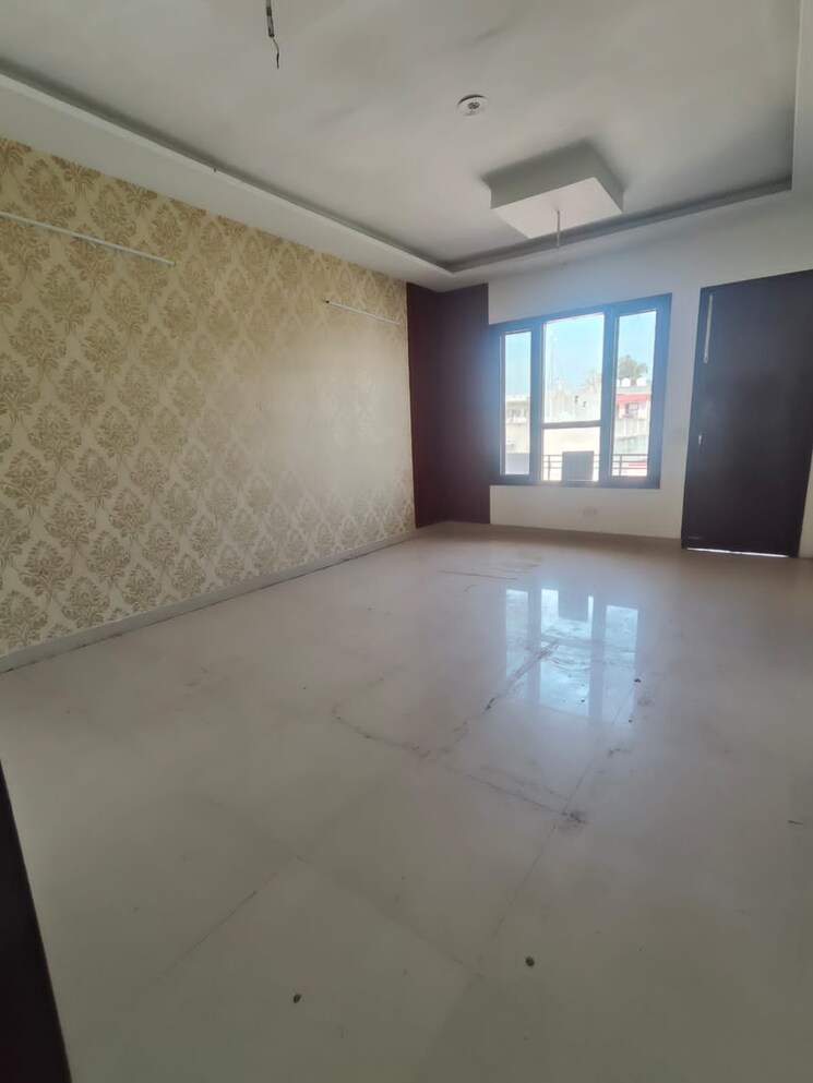 Master Bedroom, guru-nanak-enclave 2 Bedroom 1000 Sq.Ft. Builder Floor In Dhakoli Village Zirakpur 8469726