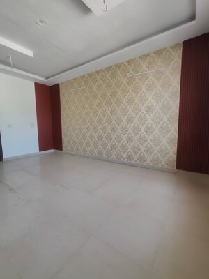 Master Bedroom in 2 BHK Builder Floor at Guru Nanak Enclave, Dhakoli Village – for Sale