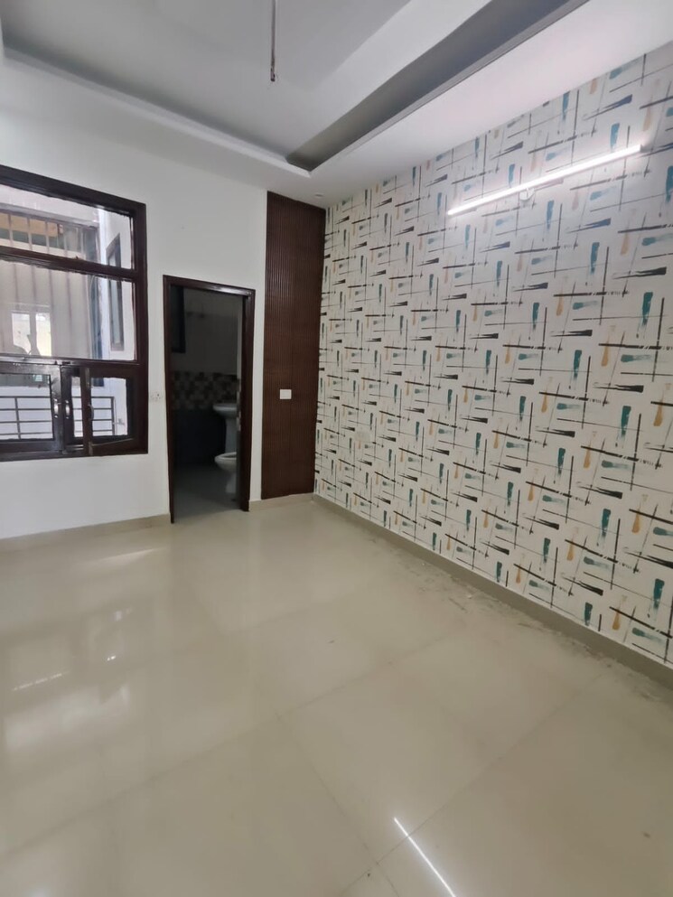 Master Bedroom, guru-nanak-enclave 2 Bedroom 1000 Sq.Ft. Builder Floor In Dhakoli Village Zirakpur 8469726