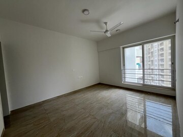 Room in 2 BHK Apartment at Vascon Forest County, Kharadi – for Rent