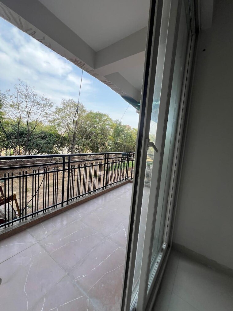 Balcony, ambala highway 2 Bedroom 1300 Sq.Ft. Apartment In Ambala Highway Zirakpur 8470110