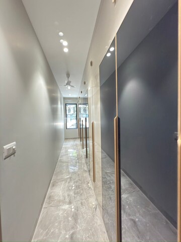 4 BHK Builder Floor For Sale in BPTP Amstoria Country Floor, Sector 102