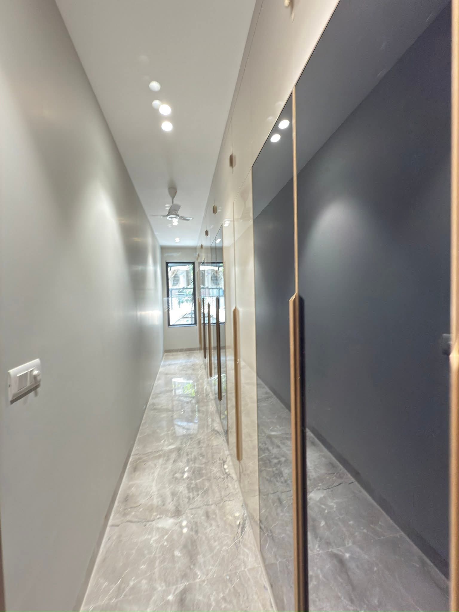 4 BHK + Servant Room,Extra Room Builder Floor For Sale in BPTP Amstoria Country Floor