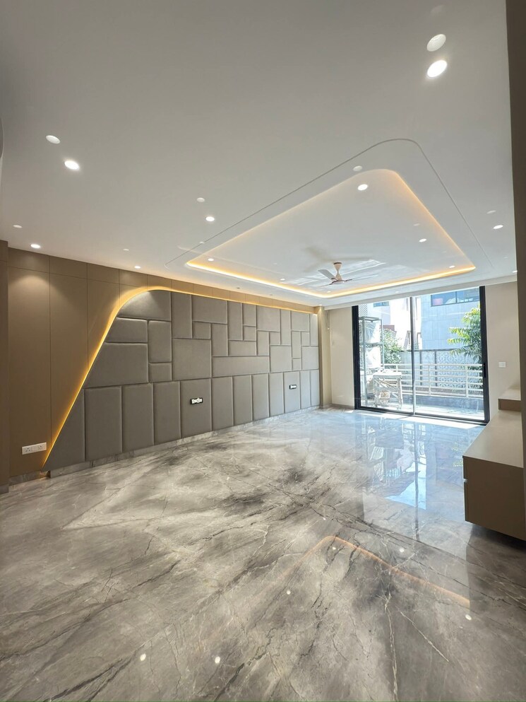 Gym, bptp-amstoria-country-floor 4 Bedroom 2700 Sq.Ft. Builder Floor In Sector 102 Gurgaon 8470102