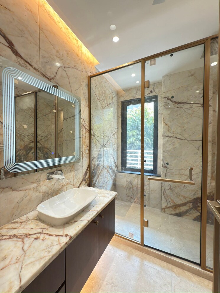 Master Bedroom, bptp-amstoria-country-floor 4 Bedroom 2700 Sq.Ft. Builder Floor In Sector 102 Gurgaon 8470102