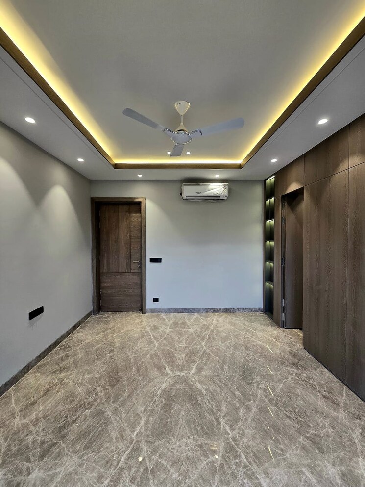 Master Bedroom, dlf-atria 4 Bedroom 300 Sq.Yd. Builder Floor In Dlf Phase ii Gurgaon 8470177