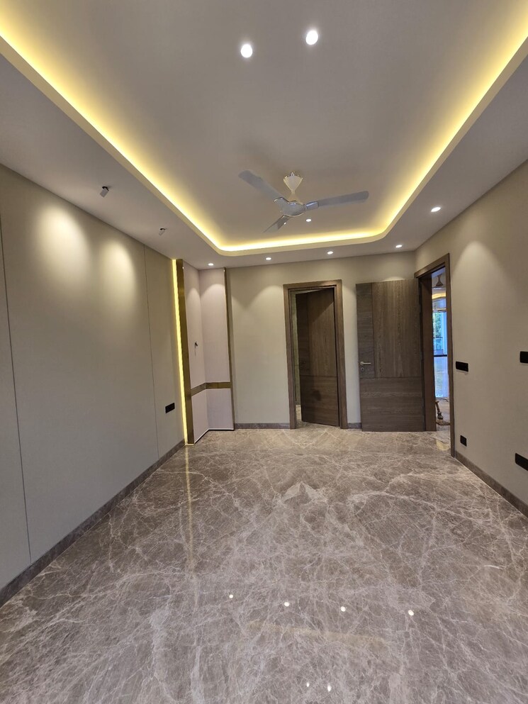 Master Bedroom, dlf-atria 4 Bedroom 300 Sq.Yd. Builder Floor In Dlf Phase ii Gurgaon 8470177