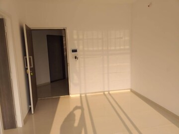 Room in 1 BHK Apartment at Godrej Vihaa, Badlapur East – for Rent