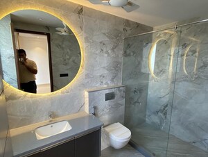 Bathroom in 4 BHK Builder Floor at BPTP Amstoria Country Floor, Sector 102 – for Sale