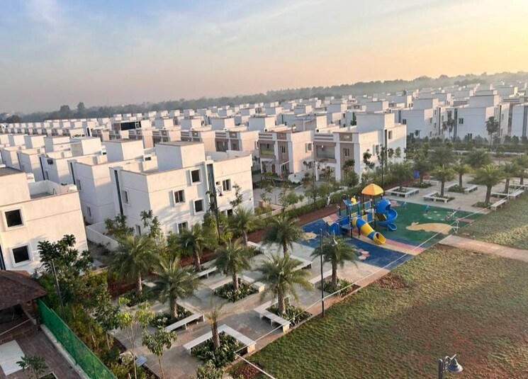 Exterior View, naandi-mayfair-sunrise 3 Bedroom 300 Sq.Yd. Villa In Kollur Hyderabad 8470098