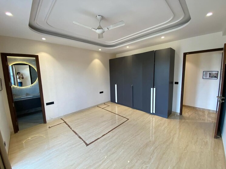 Master Bedroom, bptp-amstoria-country-floor 4 Bedroom 3440 Sq.Ft. Builder Floor In Sector 102 Gurgaon 8470205