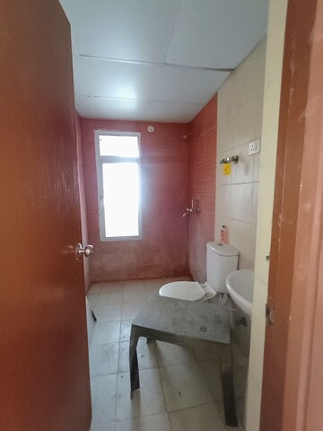 Bathroom in 3.5 BHK Villa at Amrapali Leisure Valley, Tech Zone 4 Greater Noida – for Rent