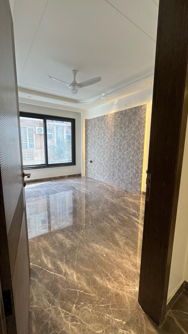 Master Bedroom, sector 49 4 Bedroom 270 Sq.Yd. Builder Floor In Sector 49 Gurgaon 8470287