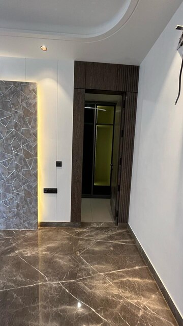 Furnished Amenities in 4 BHK Builder Floor at Sector 49 – for Sale