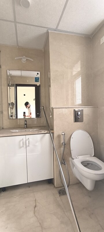 Bathroom in 4 BHK Builder Floor at BPTP Amstoria, Sector 102 – for Rent